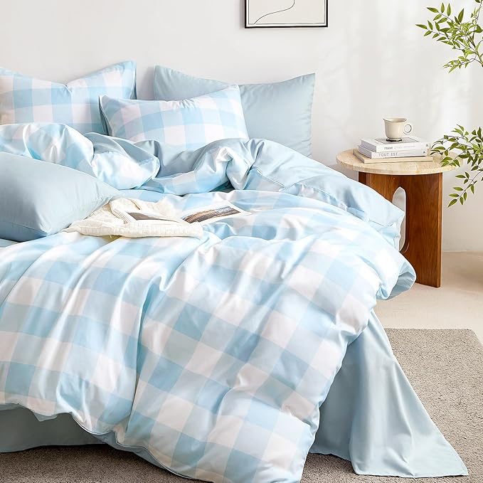 Wake In Cloud - Gingham Comforter Set, Plaid Buffalo Check Checkered Cottagecore Cute Geometric, Soft Lightweight Bedding, 3 Pieces, Light Blue White, Queen Size