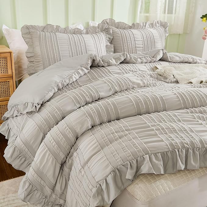 WONGS BEDDING Grey Textured Comforter Set Queen,3 Pieces Ruffle Farmhouse Shabby Chic Comforter for Queen Bed,Soft Seersucker Boho Bedding Set with 1 Ruffle Comforter,2 Tufted Pillowcases 90"×90"