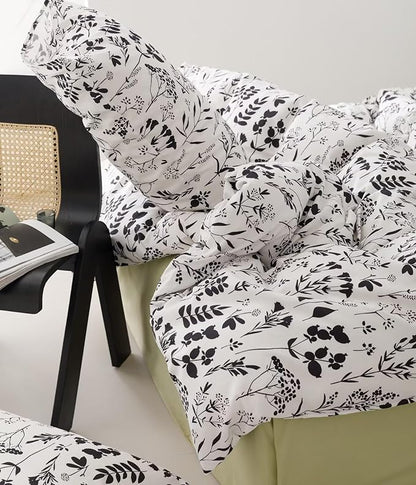 KAREVER Black Botanical Comforter Set Twin White Black Floral Plant Bedding Comforter Set Girls Garden Pattern Printed on White Blanket Rustic Leaf Blossom Women White Farmhouse Comforter Twin