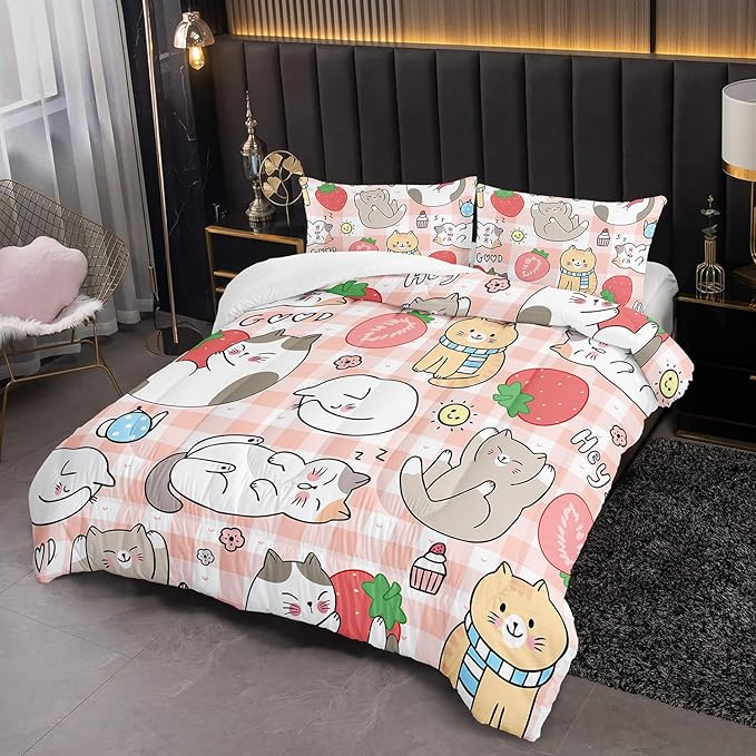 Kawaii Comforter Set for Girls Kids Kawaii Cat 3 Pieces Bedding Set Queen Size,Cartoon Strawberry Bed Set Quilts Set Lightweight Soft Microfiber Warm Down Alternative All Season With 2 Pillowcase