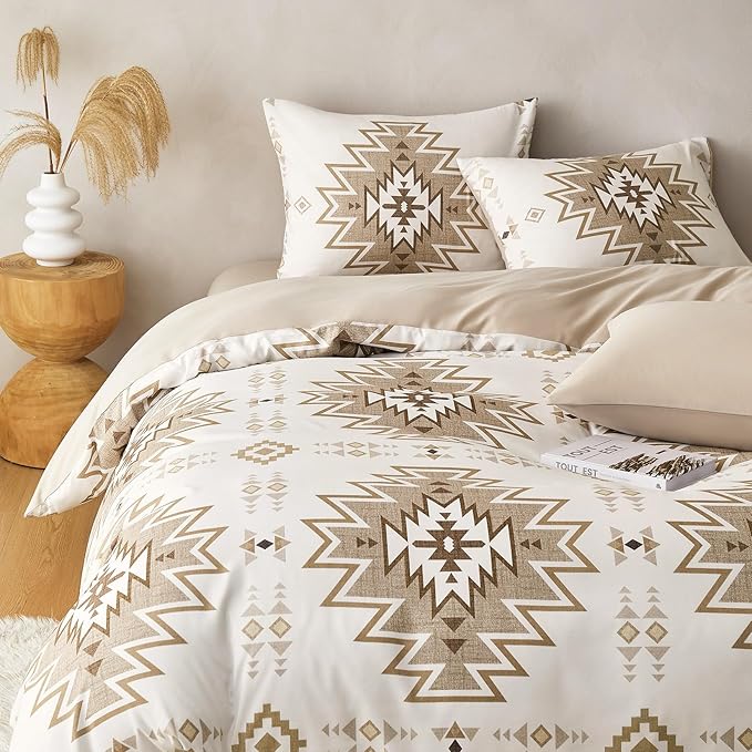 Wake In Cloud - Western Comforter Set, Boho Southwestern Rustic Farmhouse Style with Aztec Geometric Block Pattern, Soft Lightweight Bedding, 3 Pieces, Taupe Beige, Queen Size