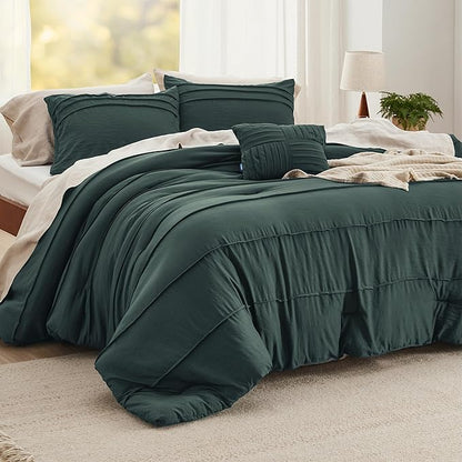 Bedsure King Comforter Set - 4 Pieces Pinch Pleat Bed Set, Emerald Green Boho Bedding for All Season, 1 Soft Comforter, 2 Pillowcases, 1 Decorative Pillow