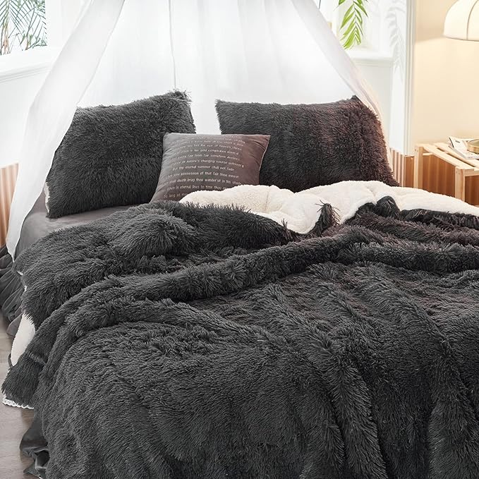UOZZI BEDDING Black Faux Fur Comforter Set King 3 Pieces - 1 Black Shaggy Comforter Set 104x90 and 2 Pillowcases, Ultra Soft and Easy Care Luxury Plush Shaggy Duvet Set