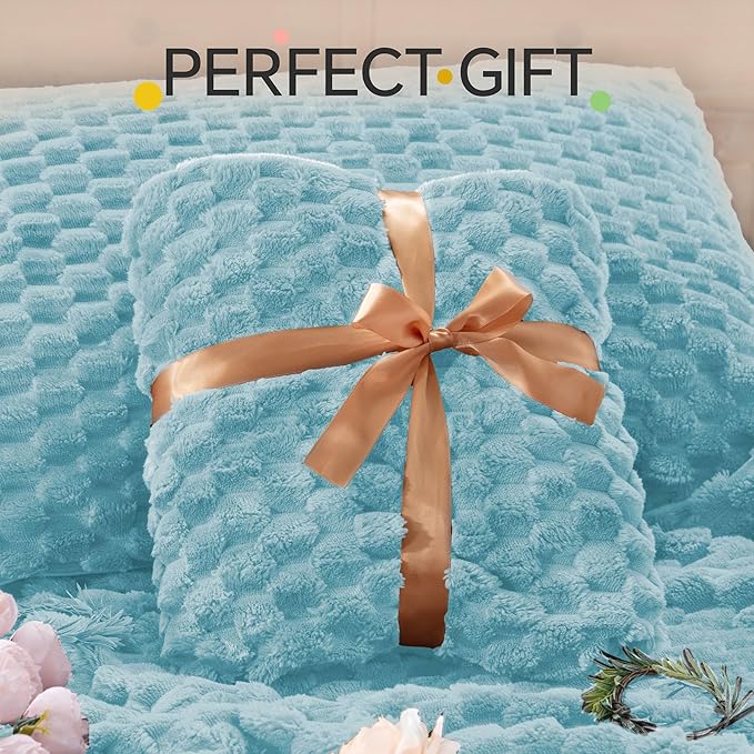 BEDELITE Fluffy Queen Comforter Set - Dusty Blue Fleece Soft Comforter for Queen Size Bed, Luxury Warm Bedding Set for Winter, Fuzzy Bed Set 3 Pieces (1 Comforter, 2 Pillowcases)