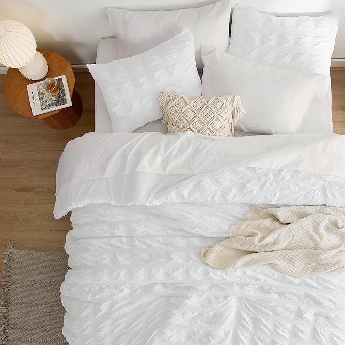 Bedsure Bed in a Bag Queen - 7 Pieces Plaid Seersucker Bedding Comforter Sets, Soft Lightweight White Boho Bed Set with Comforters Queen Size, Sheets, Pillowcases & Shams