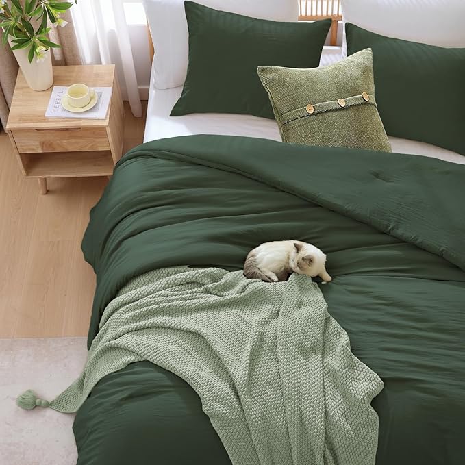 WRENSONGE Queen Comforter Set - 3 Pieces Prewashed Deep Forest Comforter Soft Lightweight for All Seasons,Down Alternative Comforters Queen Size with 2 Pillow Shams