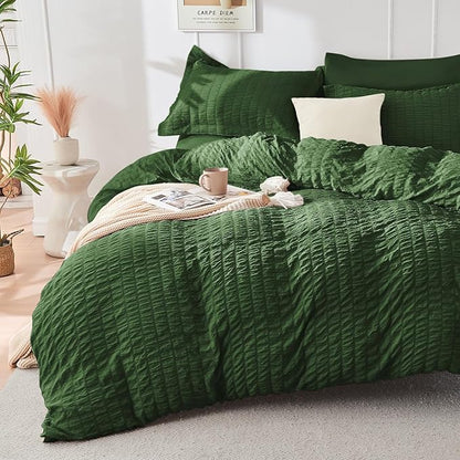 HYMOKEGE Dark Green Queen Comforter Set Seersucker 7 Pieces, All Season Luxury Bed in a Bag for Bedroom, Bedding Set with Comforters, Sheets, Pillowcases & Shams