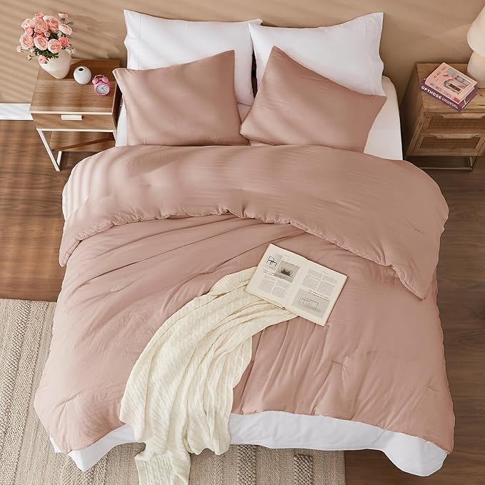 WRENSONGE Queen Comforter Set - 3 Pieces Dusty Pink Comforter Prewashed Soft Lightweight for All Seasons,Fluffy Down Alternative Comforters Queen Size with 2 Pillow Shams