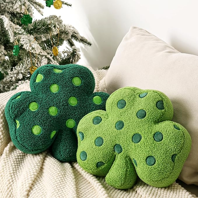 St Patricks Day Decorations: 2pcs Ultra Soft Polka Dot Lucky Shamrock Throw Pillows, Stuffed Plush Green Pillows, St. Patrick's Day Home Office Decor for Bedroom, Living Room, Sofa, Couch