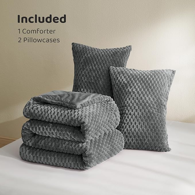 Petrichor Fluffy King Comforter Set - Ultra-Soft Gray Flannel Thick Comforter for King Bed, Luxury Warm Bedding Set for Winter & Fall, Cozy Fuzzy Bed Set 3 Pieces (1 Comforter & 2 Pillowcases)