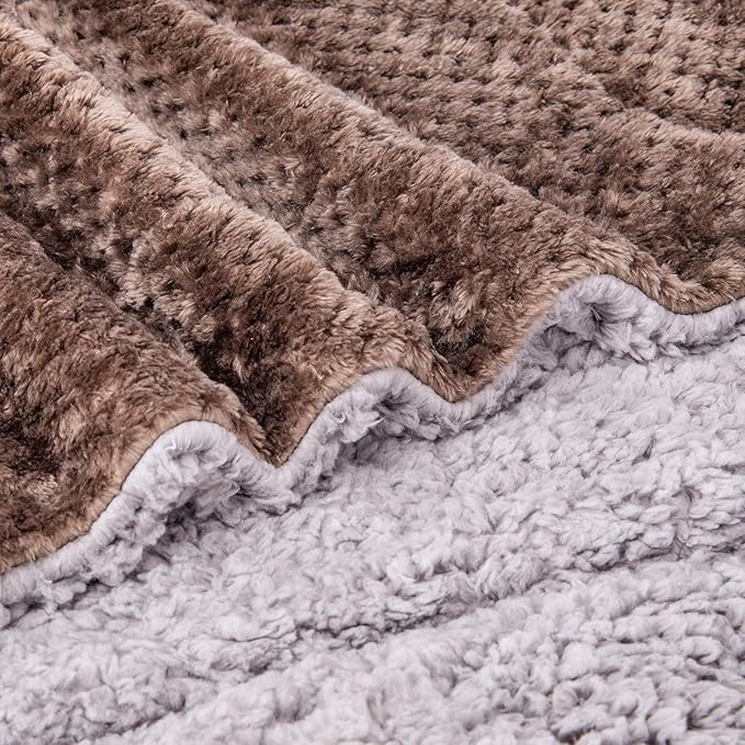 Fuzzy Dog Blanket or Cat Blanket or Pet Blanket, Warm and Soft, Plush Fleece Receiving Blankets for Dog Bed and Cat Bed, Couch, Sofa, Travel and Outdoor, Camping (Blanket (32" x 40"), DG-Eagle Grey)