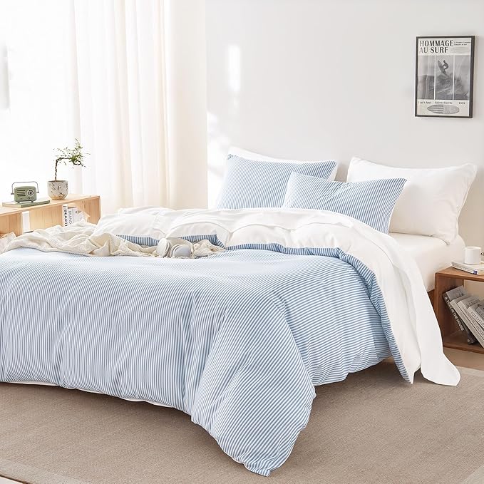Wake In Cloud - Striped Comforter Set with Sheets, Ticking Stripe Vertical Pinstripe Neutral Farmhouse Pattern Printed, 5 Pieces Bed in a Bag, Blue White, Twin Size