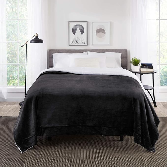 Genteele Sherpa Throw Blanket Super Soft Reversible Ultra Luxurious Plush Blanket, 90 x 90 inches, Black/Black