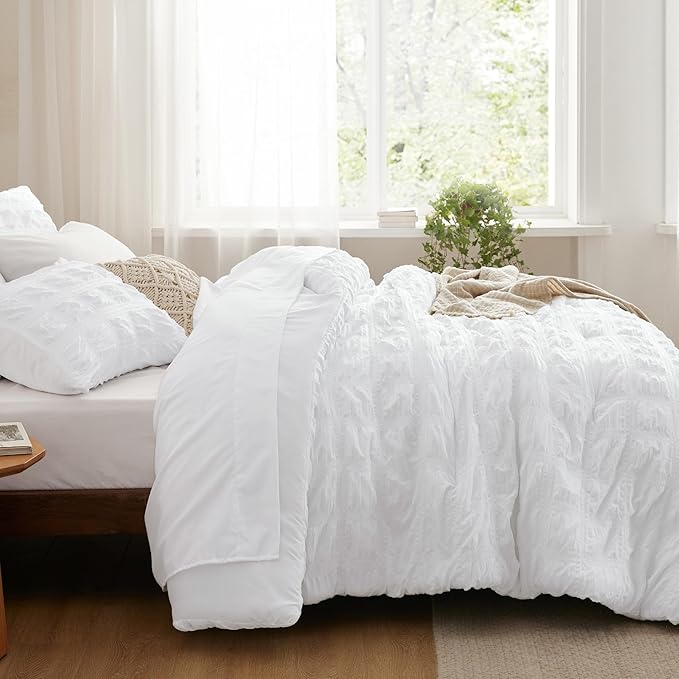 Bedsure Bed in a Bag Twin - 5 Pieces Plaid Seersucker Bedding Comforter Sets, Soft Lightweight White Boho Bed Set with Comforters Twin Size, Sheets, Pillowcase & Sham