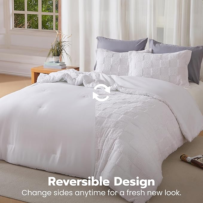 Joiedomi Tufted Full Size Comforter Set, 3 Pieces White Boho Full Bedding Set with 1 Plaid Geometric Comforter and 2 Pillow Shams, Checkered Bed in a Bag for All Seasons