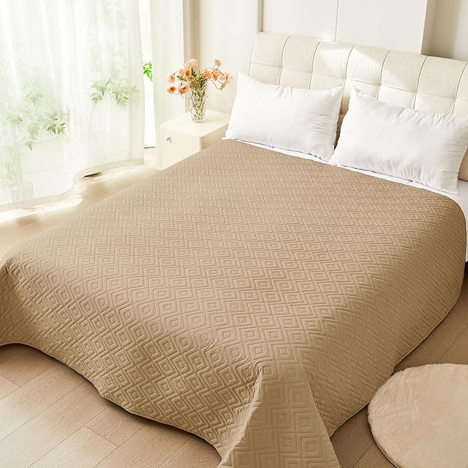 hyha Waterproof Dog Blanket, Soft Dog Bed Cover Pet Blankets, Waterproof Sofa Couch Cover for Dogs Washable, Reversible Pet Couch Covers for Sofa Furniture (82x102 Inch, Camel/Camel)