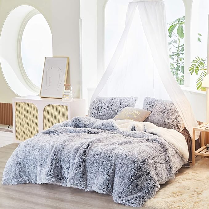 Joyreap 3-Piece Plush Shaggy Comforter Set, King Size Luxury Faux Fur Sherpa Reversible Bedding Comforter Set, Ultra Cozy Warm Fluffy Bedding Set for Winter (Gray n White, 100x88 inches)