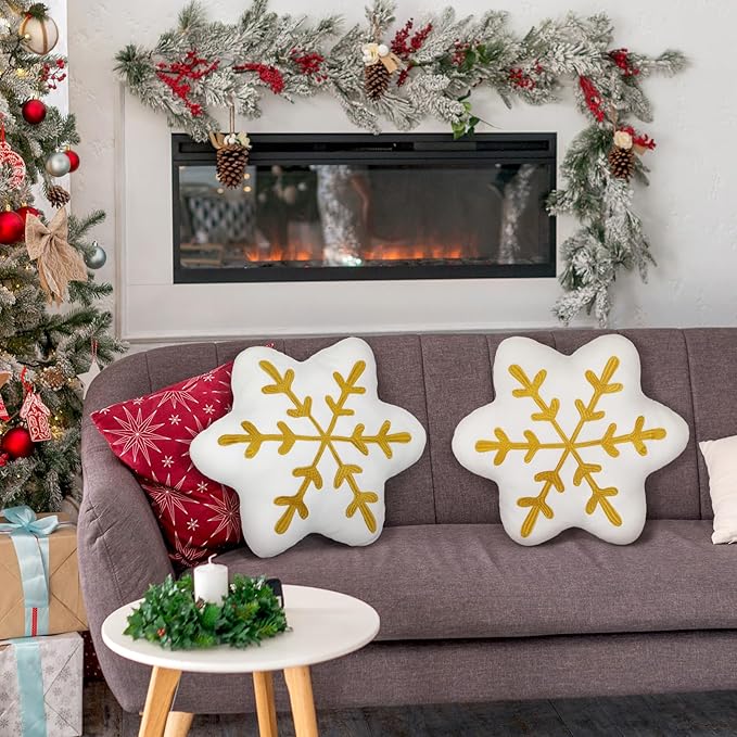 Soaoo 2 Pcs Snowflake Pillow Winter Throw Pillows Decorative Sherpa White Snowflake Shaped Cushion for Winter Home Decor Couch Sofa Bedroom Decoration(Gold)
