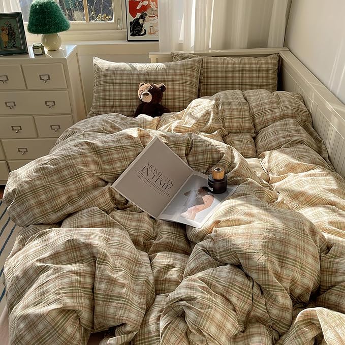 mixinni King Comforter Set, Green Buffalo Plaid Bedding Set 3-Piece, Vintage Geometric Pattern, Lightweight & Fluffy Comforter, Soft Breathable Grid Bed Set for All-Season,(Green, Pink, White)