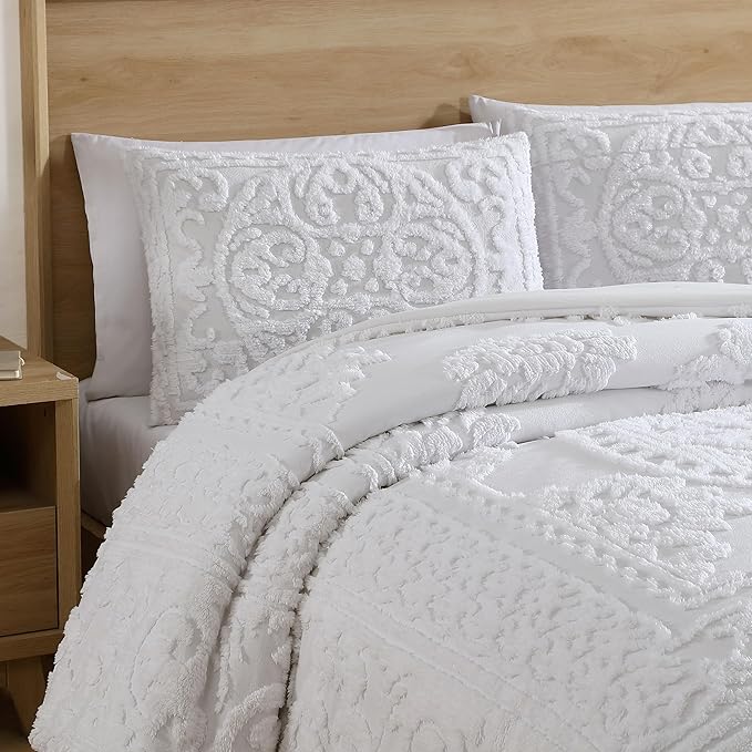 Beatrice Home Fashions Medallion Tufted Chenille Comforter 3-Piece Set, Cotton, All Season Cozy Bedding, Queen, White