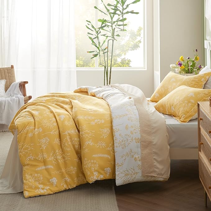Bedsure King Comforter Set - Yellow Bed Set, 3 Pieces Cute Floral Bedding, 1 Soft Reversible Botanical Flowers Comforter and 2 Pillow Shams