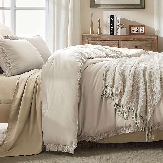 Andency Oatmeal Comforter Set Queen, 3 Pieces Boho Tassel Lightweight Bedding Comforter Sets, All Season Soft Fluffy Fringe Bed Set (90x90In Comforter & 2 Pillowcases)