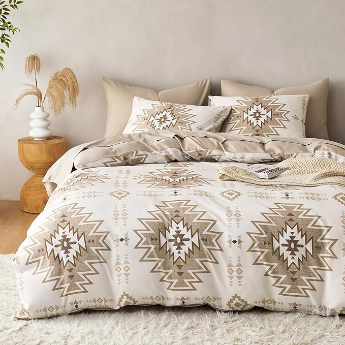 Wake In Cloud - Western Comforter Set, Boho Southwestern Rustic Farmhouse Style with Aztec Geometric Block Pattern, Soft Lightweight Bedding, 3 Pieces, Taupe Beige, Queen Size