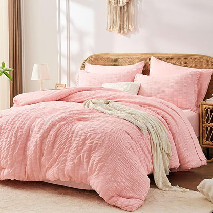FUANNA Pink Queen Comforter Set 7 Pieces, Luxury Seersucker Queen Bed Set for All Seasons, Soft Bed in a Bag Queen Size with Comforter, Flat Sheet, Fitted Sheet, Pillowcases & Shams for Room Decor