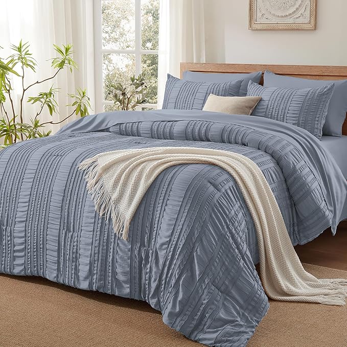Blue Tufted Comforter Set King Size 7 Piece Bed in a Bag，Shabby Chic Boho Bedding for Bedroom Comforter，All Season Soft Microfiber Ruffle Comforter Set with Pillow and Sheets