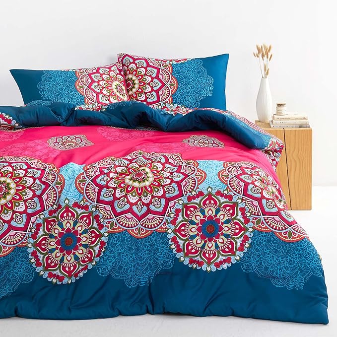 Wake In Cloud - Bohemian Comforter Set, Boho Chic Ornate Floral Elements Pattern Printed for Men Women, Soft Lightweight Bedding, 3 Pieces, Fuchsia Blue, King Size