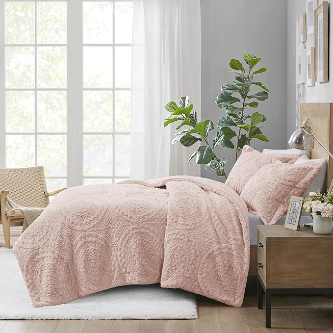 Madison Park Ultra Soft Luxury Premium Plush Comforter Mini Modern All Season Down Alternative Bedding Set with Matching Sham, Twin, Blush