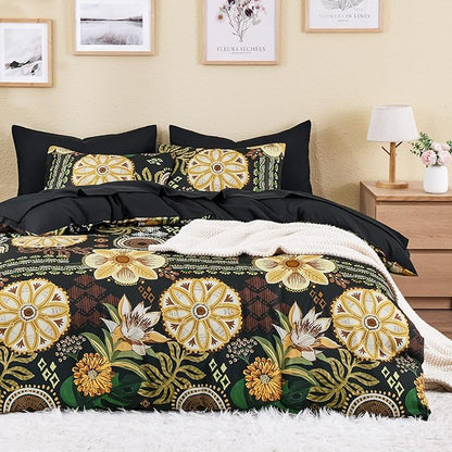 Wake In Cloud - Boho Comforter Set, Floral Farmhouse Botanical Western Style with Colorful Flowers and Tropical Leaves, Soft Lightweight Bedding, 3 Pieces, Amber Black, Queen Size