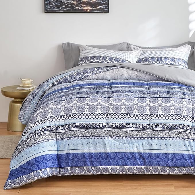Flysheep Bohemian Striped Bed in a Bag 7 Pieces Queen Size, Boho Blue Grey Geometric Pattern Reversible Bed Comforter Set (1 Comforter, 1 Flat Sheet, 1 Fitted Sheet, 2 Pillow Shams, 2 Pillowcases)