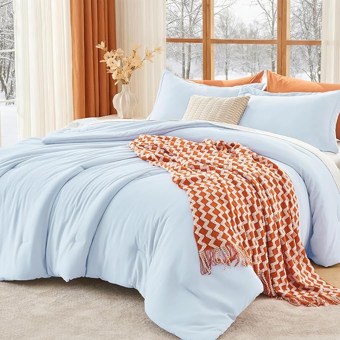 MUXHOMO Full Comforter Sets, All Season Ultra Soft Down Alternative Bedding - 3 Piece Lightweight Bed Set Includes 1 Comforter (82"x86") and 2 Pillow Shams (20"x26"), Light Blue