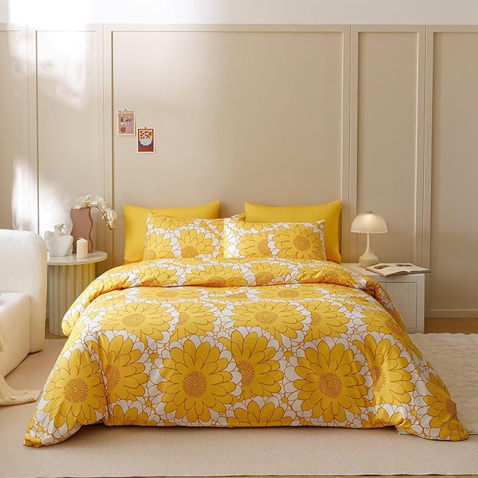 Houseri Yellow Sunflower Comforter Set - 3 Piece Bright Yellow Floral Bedding - Cal King Size - Lightweight White and Yellow Botanical Bed Set - Soft Comfy Quilt and Blanket