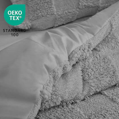 Joiedomi Tufted California King Comforter Set, 3 Pieces Grey Boho California King Bedding Set with 1 Plaid Geometric Comforter and 2 Pillow Shams, Checkered Bed in a Bag for All Seasons