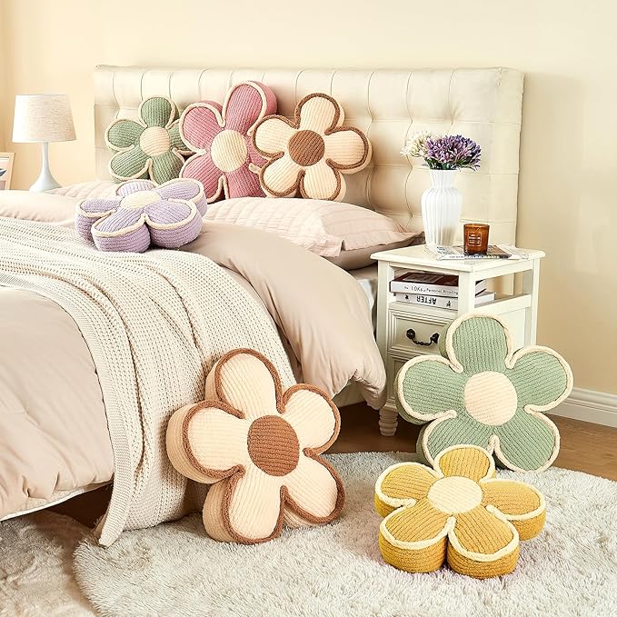 Ivory Flower Shaped Pillow,13.7'' Flower Throw Pillow Floor Cushion for Sofa Couch Bed,Soft Daisy Pillow Decorative Throw Pillow Seating Cushion for Home Decor