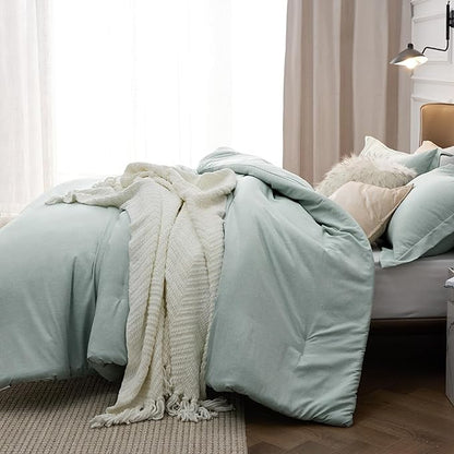 Bedsure Oversized Queen Comforter Set - Sage Green Soft Bedding for All Seasons, Cationic Dyed Bed Set, 3 Pieces, 1 Oversized Queen Size Comforter (98"x98") and 2 Pillow Shams (20"x26"+2")