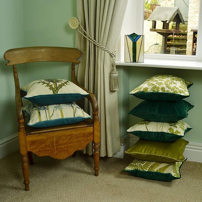 McAlister Textiles Decorative Tapestry Throw Pillow Cover Scatter Cushion with Fern Tapestry Design & Green Velvet Backing for Lounge, Bedroom & Garden.