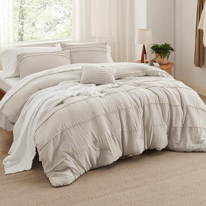 Bedsure Beige Oversized Queen Comforter Set - 4 Pieces Pinch Pleat Bed Set, Down Alternative Bedding Sets for All Season, 1 Comforter, 2 Pillowcases, 1 Decorative Pillow