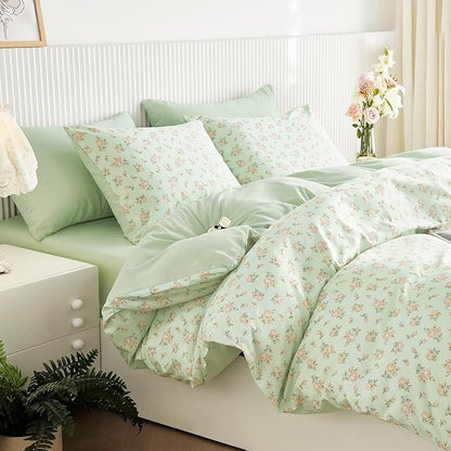 Wake In Cloud - Floral Comforter Set, Coquette Cottagecore Aesthetic Flower Shabby Chic Pattern for Women Teen Girls, Soft Lightweight Bedding, 3 Pieces, Green Pink, Full Size