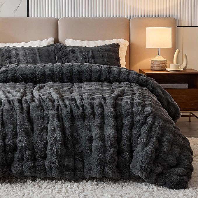 Queen Faux Rabbit Fur Comforter Set - 3 Pieces Fluffy Bedding Set Ultra Soft Warm Shaggy Winter Flannel Bed Set, Luxury Skin Friendly Sherpa Comforter Set & 2 Pillow Shams for Thanksgiving Dark Gray