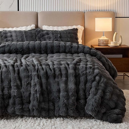 Queen Faux Rabbit Fur Comforter Set - 3 Pieces Fluffy Bedding Set Ultra Soft Warm Shaggy Winter Flannel Bed Set, Luxury Skin Friendly Sherpa Comforter Set & 2 Pillow Shams for Thanksgiving Dark Gray