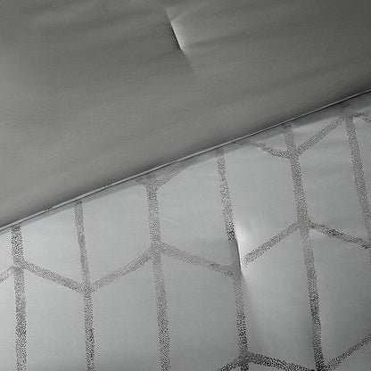 Intelligent Design - ID10-1245 Raina Comforter Set Metallic Print Geometric Design, Modern Trendy All Season Bedding Set, Matching Sham, Decorative Pillow, Grey/Silver, King/Cal King, 5 Piece