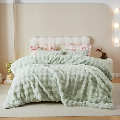 Simple&Opulence Fluffy Faux Fur Comforter Set, Plush Fuzzy Minky Bedding Set, 3 Pieces Warm Soft Comforter Bedding Set for Winter - 1 Shaggy Comforter with 2 Pillow Shams(Queen, Light Green)