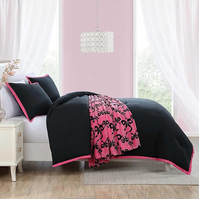 Betsey Johnson - Full/Queen Comforter Set, Super Soft Bedding with Matching Shams, Bonus Throw Included, Chic Bedding Essentials (Signature Hotel Solid Black, Full/Queen)