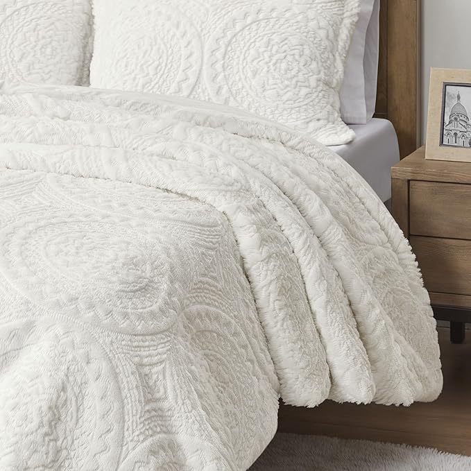 Madison Park Ultra Soft Luxury Premium Plush Comforter Mini Modern All Season Down Alternative Bedding Set with Matching Sham, Full/Queen, Ivory