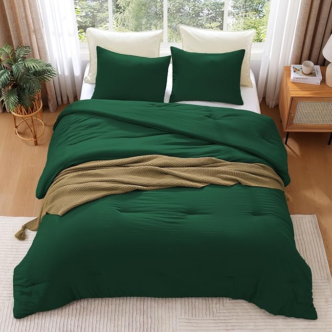 WRENSONGE Queen Comforter Set - 3 Pieces Prewashed Emerald Green Comforter Soft Lightweight for All Seasons,Down Alternative Comforters Queen Size with 2 Pillow Shams