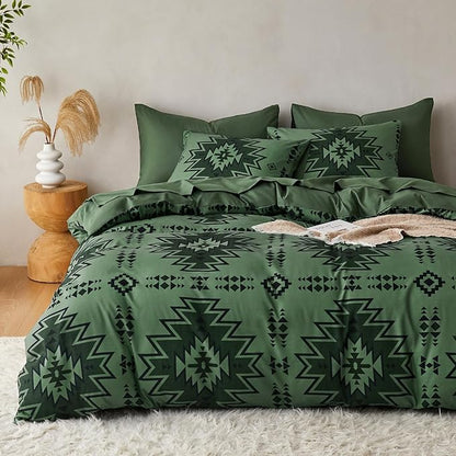 Wake In Cloud - Western Comforter Set, Boho Southwestern Rustic Farmhouse Style with Aztec Geometric Block Pattern, Soft Lightweight Bedding, 3 Pieces, Dark Olive Green, King Size