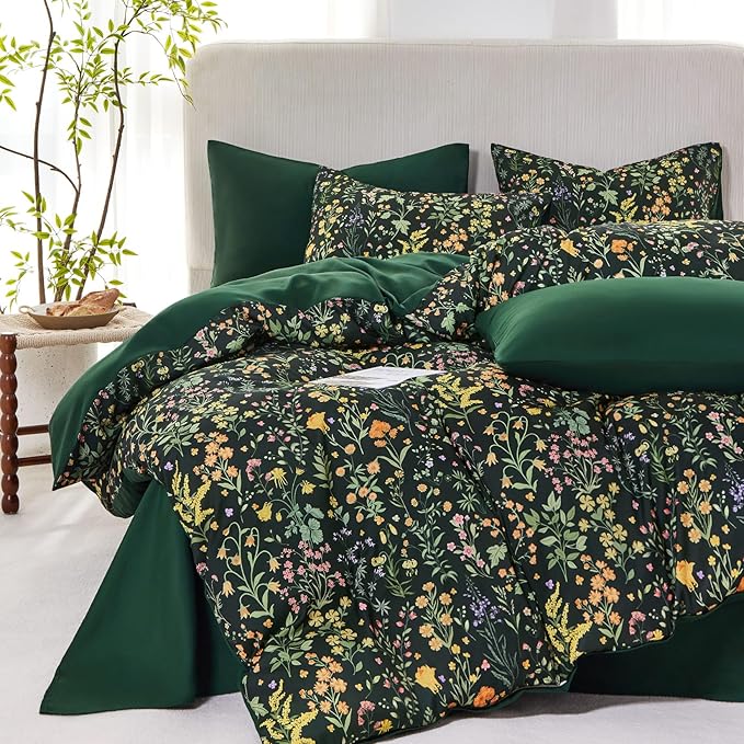 Wake In Cloud - Floral Comforter Set, Shabby Chic Cottage Garden Botanical Flower Style with Elegant Wildflower Pattern, Soft Lightweight Bedding, 3 Pieces, Dark Green, Queen Size